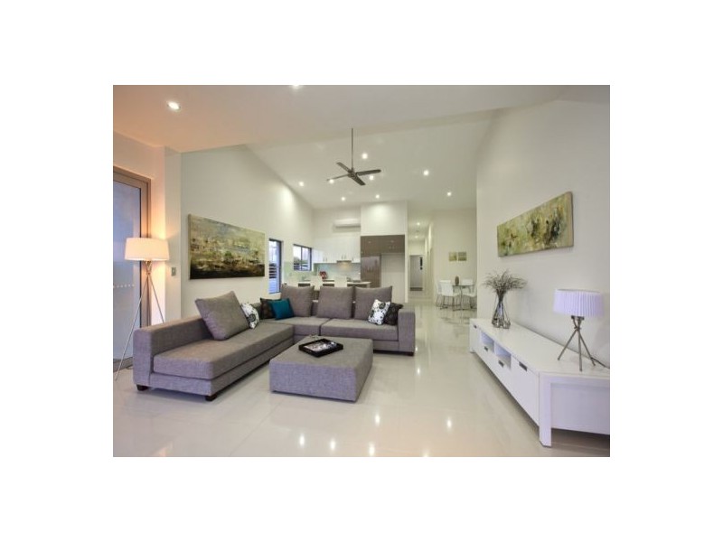 2-3/53 Douglas Street, Greenslopes QLD 4120