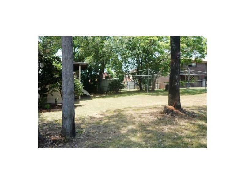 42 Mulsanne Street, Holland Park QLD 4121