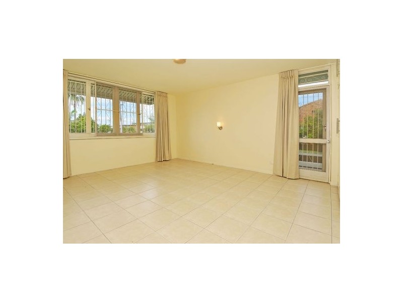 1/232 Cavendish Rd, Coorparoo QLD 4151