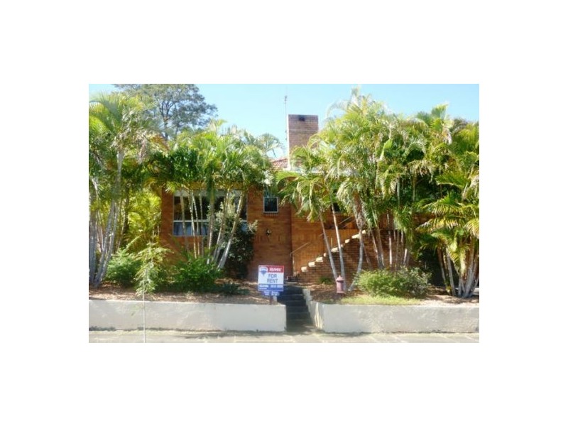8 Brown Street, Camp Hill QLD 4152