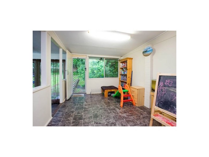 12 Glasford St, Wishart QLD 4122