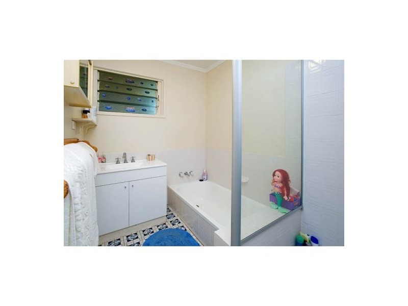 12 Glasford St, Wishart QLD 4122