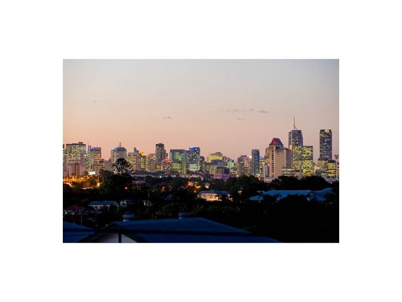 38 Headfort Street, Greenslopes QLD 4120