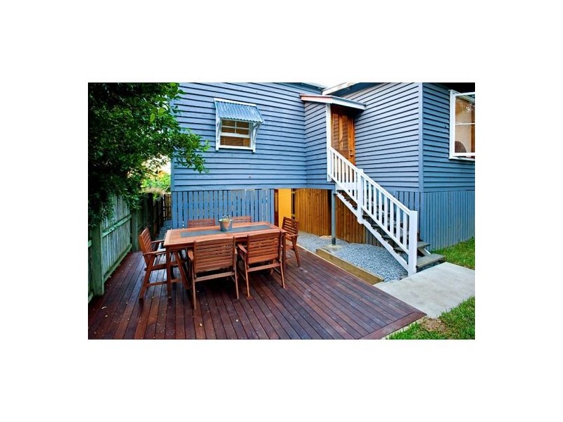 38 Headfort Street, Greenslopes QLD 4120