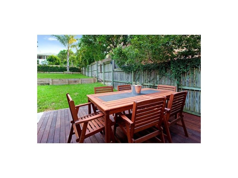 38 Headfort Street, Greenslopes QLD 4120