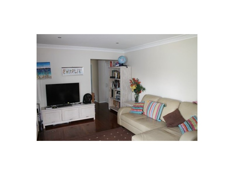 18 Chater Street, Carina QLD 4152