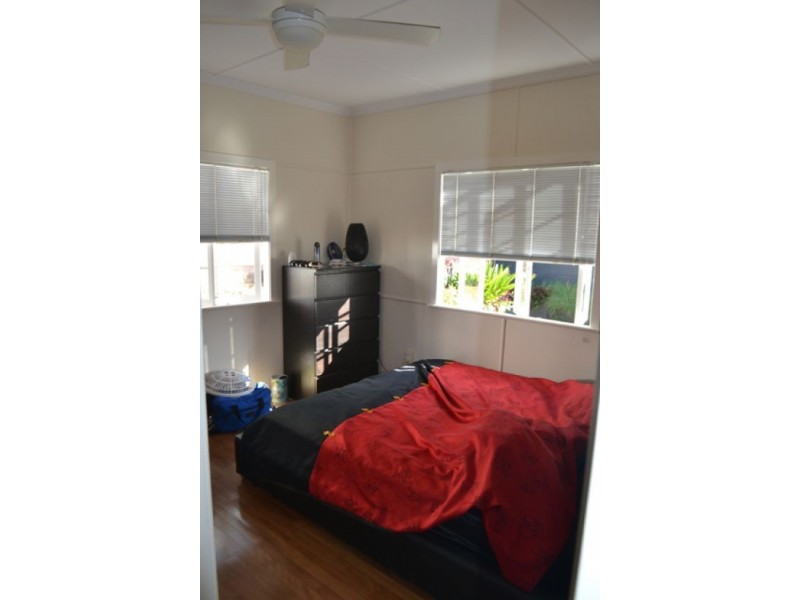 30 Reuben Street, Holland Park QLD 4121