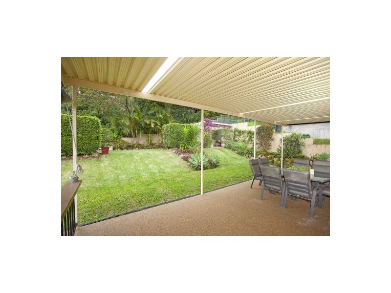 16 Flynn Street, Holland Park West QLD 4121