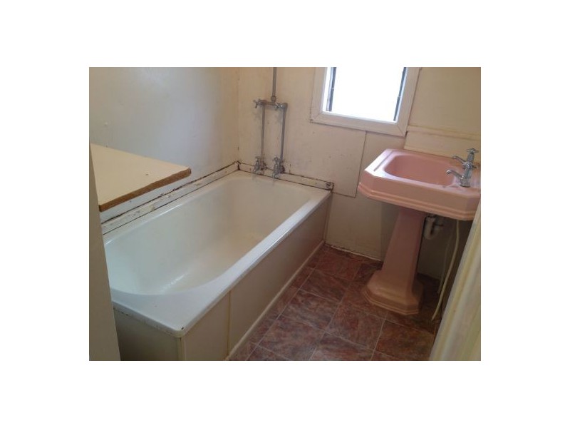 89 Cedar Street, Greenslopes QLD 4120