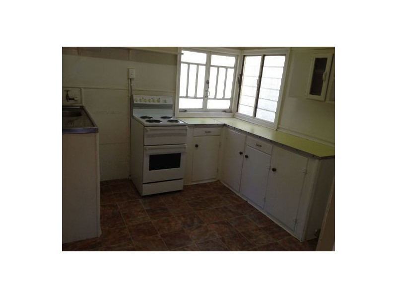 89 Cedar Street, Greenslopes QLD 4120