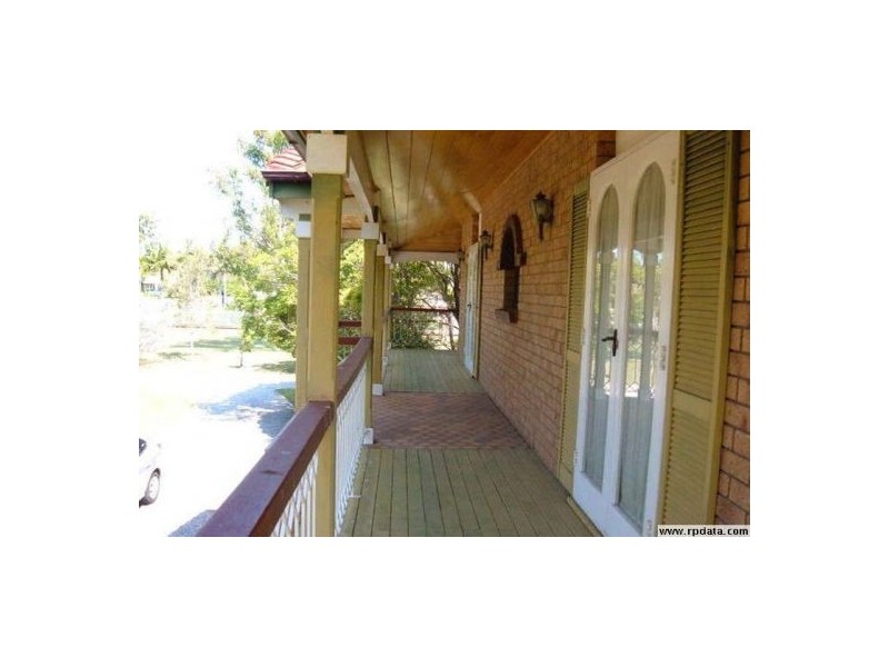 28 Whitehall Av, Birkdale QLD 4159