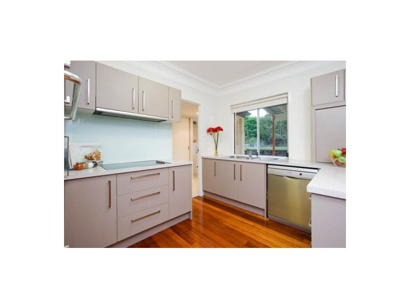 4 Cedlen Street, Camp Hill QLD 4152