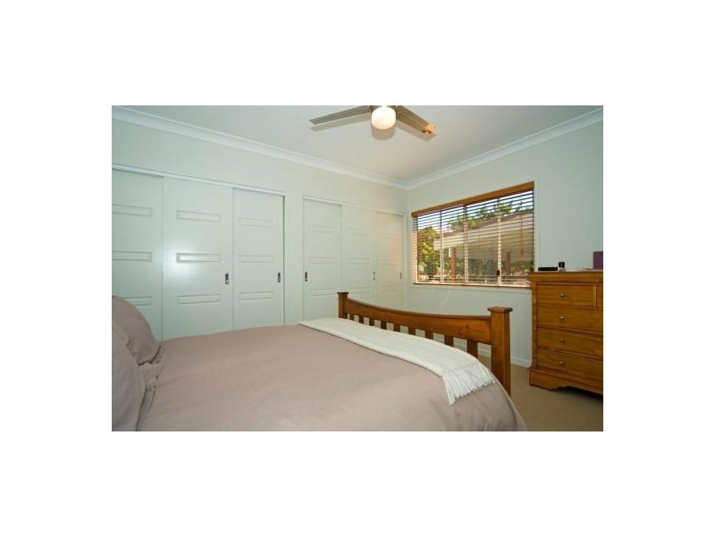 4 Cedlen Street, Camp Hill QLD 4152