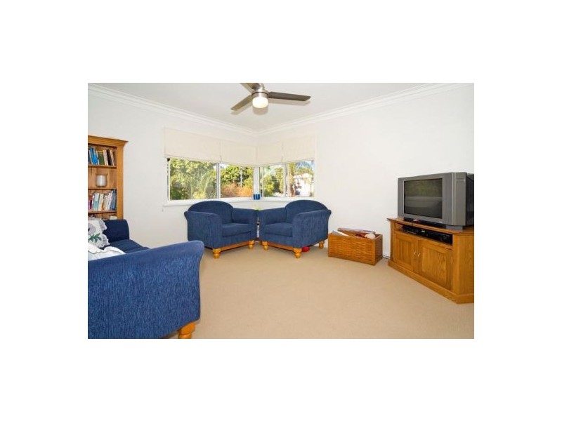 4 Cedlen Street, Camp Hill QLD 4152