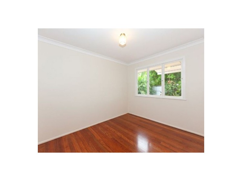 84 Hendren Street, Carina QLD 4152