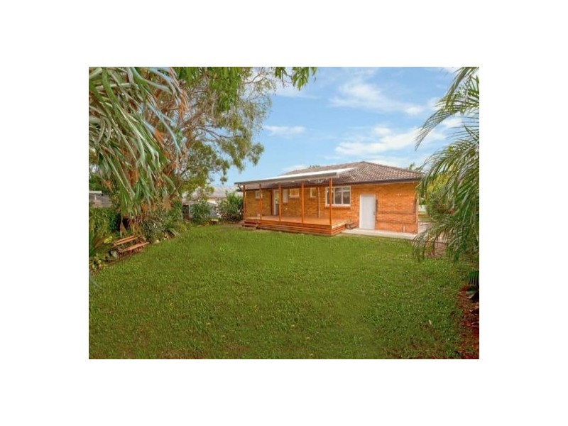 84 Hendren Street, Carina QLD 4152