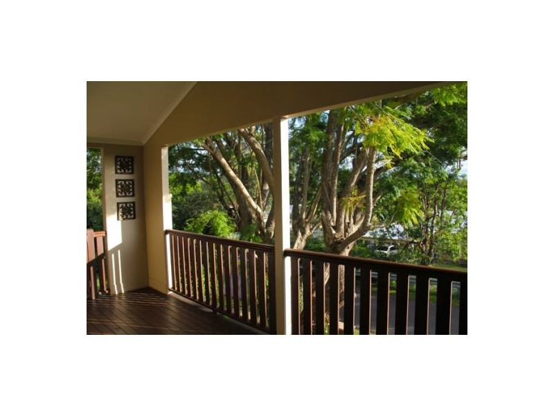 12 Stella Street, Holland Park QLD 4121