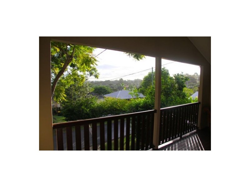 12 Stella Street, Holland Park QLD 4121