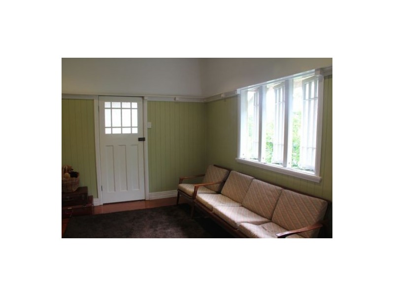 12 Stella Street, Holland Park QLD 4121