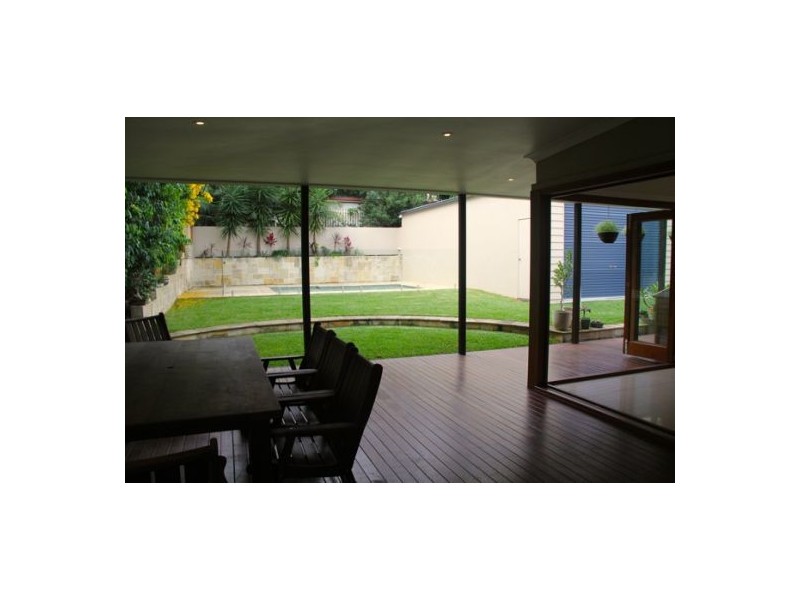 12 Stella Street, Holland Park QLD 4121