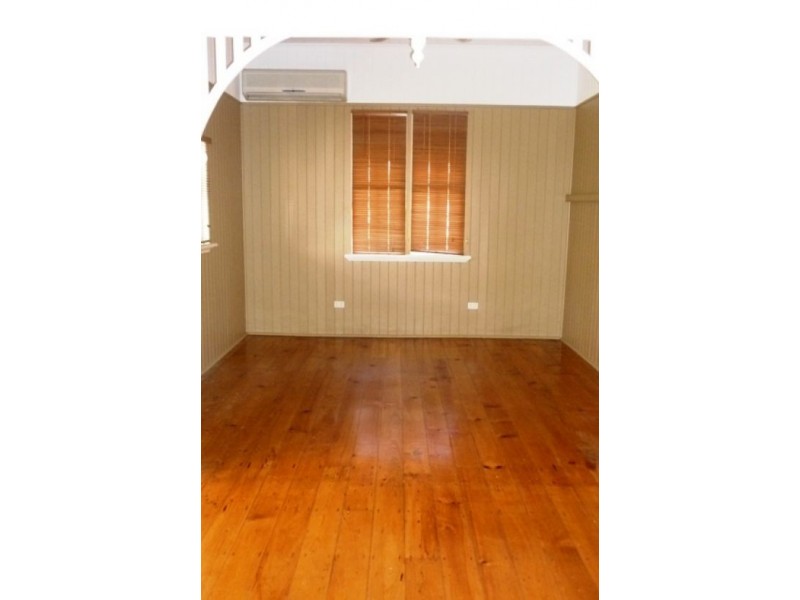 72 Birdwood Road, Holland Park West QLD 4121