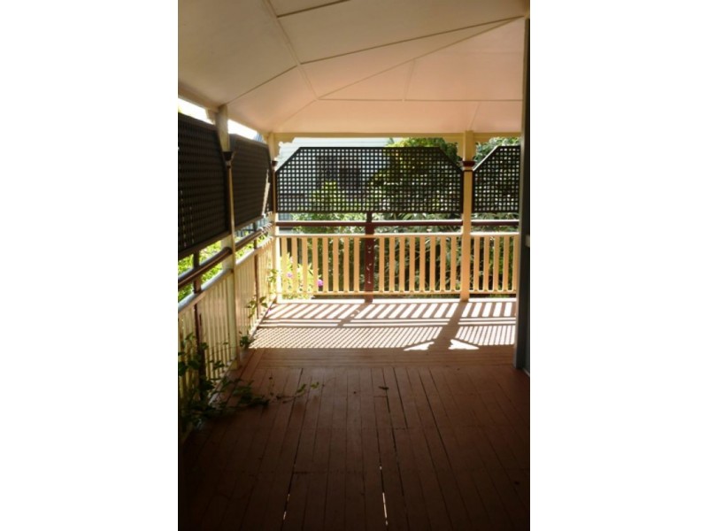 72 Birdwood Road, Holland Park West QLD 4121