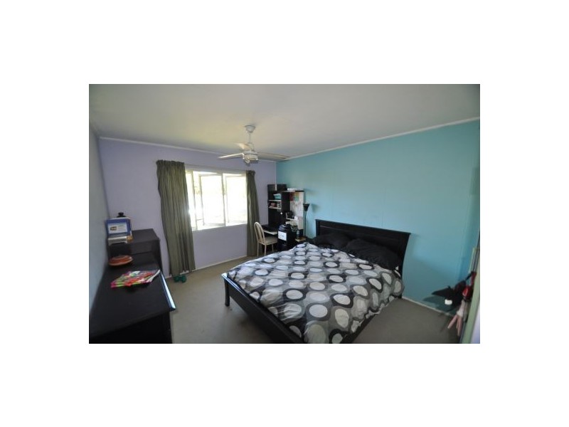 220 Dawson Road, Wishart QLD 4122