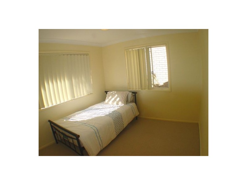 2/10 Stanton Rd, Tingalpa QLD 4173