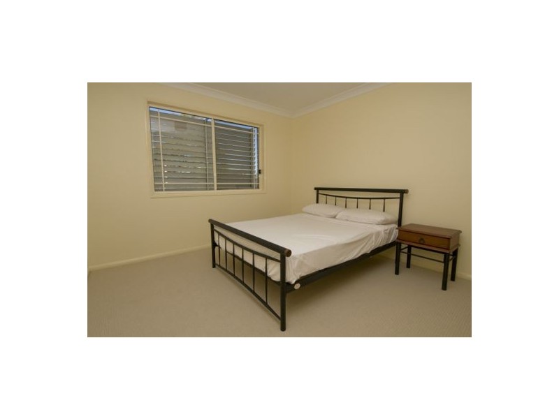 2/10 Stanton Rd, Tingalpa QLD 4173