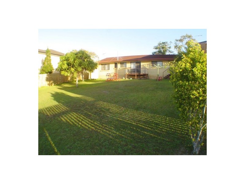 4 Brochet St, Mansfield QLD 4122