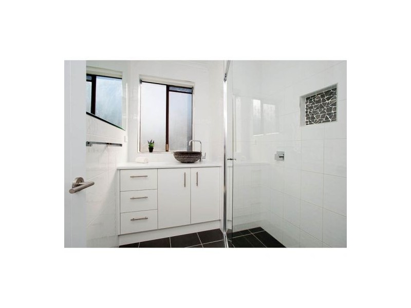 2/95 Kates Street, Morningside QLD 4170