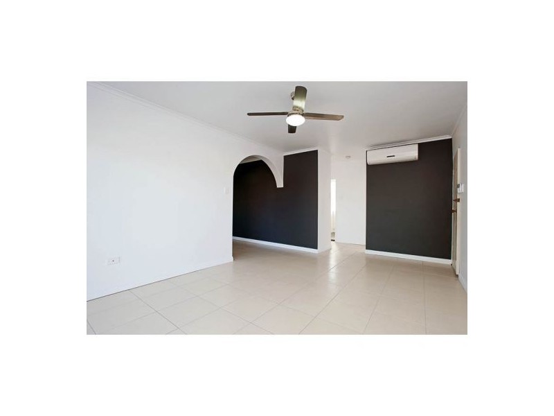 2/95 Kates Street, Morningside QLD 4170