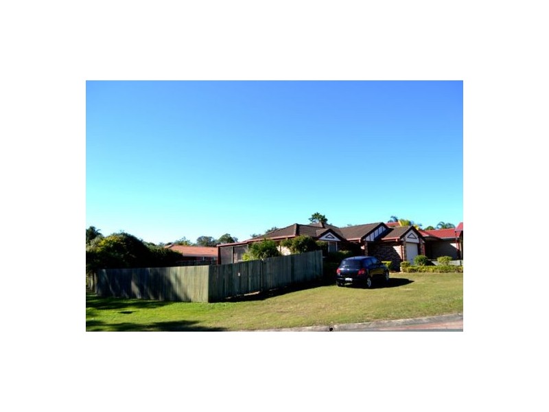 19 Regal Dr, Regents Park QLD 4118