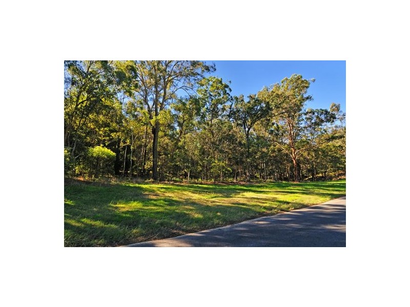 21 Amethyst St, Holland Park QLD 4121