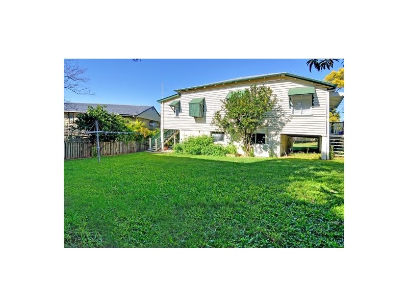 45 Pembroke Rd, Coorparoo QLD 4151