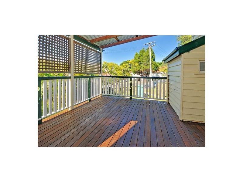 45 Pembroke Rd, Coorparoo QLD 4151