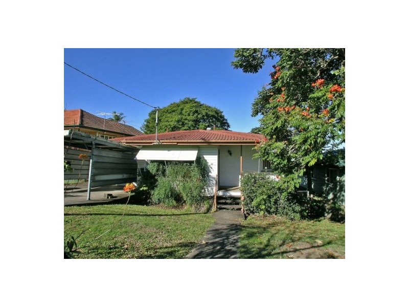 16 Mayfair Street, Carina QLD 4152