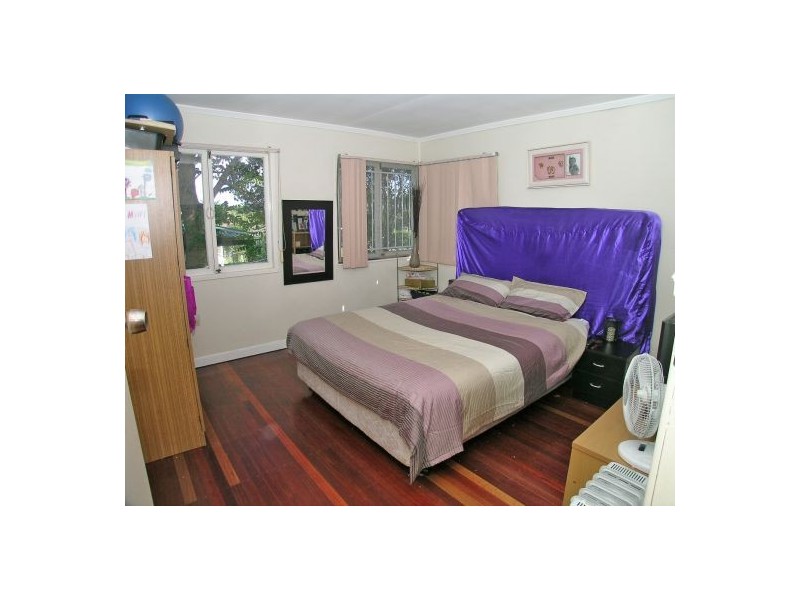 16 Mayfair Street, Carina QLD 4152