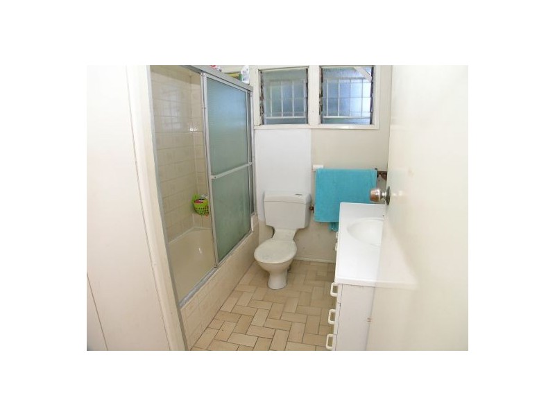 16 Mayfair Street, Carina QLD 4152