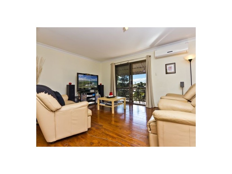 4 11 Galway Street, Greenslopes QLD 4120
