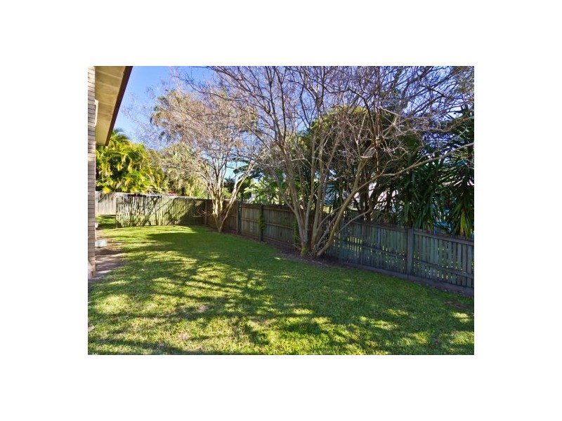 4 11 Galway Street, Greenslopes QLD 4120