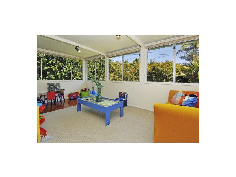 55 Victor Street, Holland Park QLD 4121