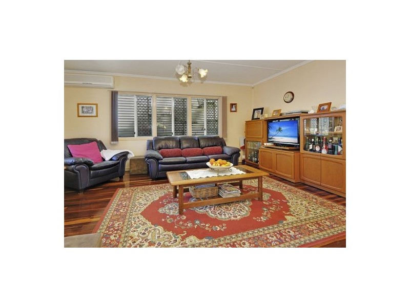 12 Woolton Street, Tarragindi QLD 4121