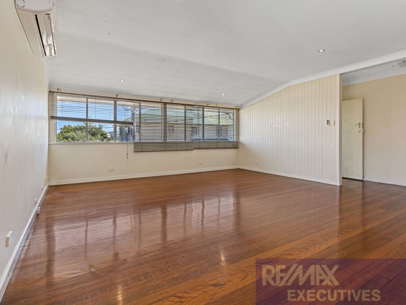 8a Brinawa Street, Camp Hill QLD 4152