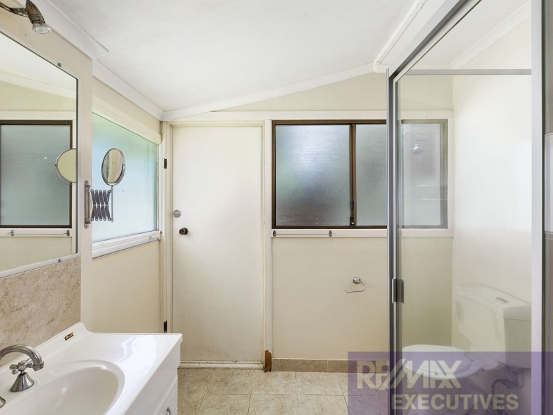 8a Brinawa Street, Camp Hill QLD 4152