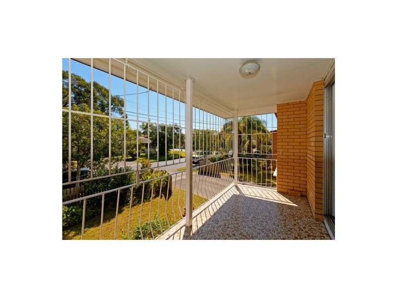 69 Morialta Street, Mansfield QLD 4122