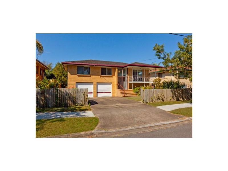 69 Morialta Street, Mansfield QLD 4122