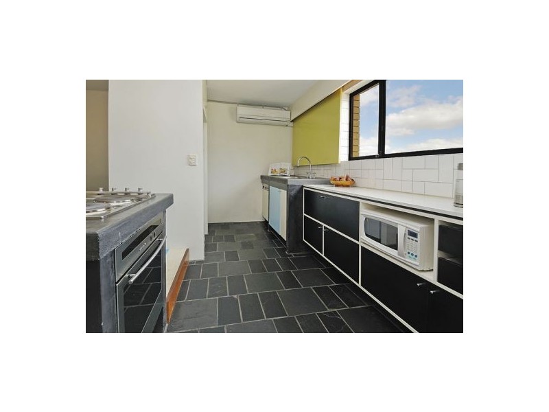 9 / 4 Sheehan Street, Milton QLD 4064