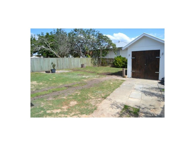 24 Malthus Street, Carina QLD 4152