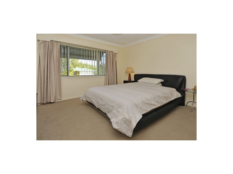 5/6 Mclay St, Coorparoo QLD 4151